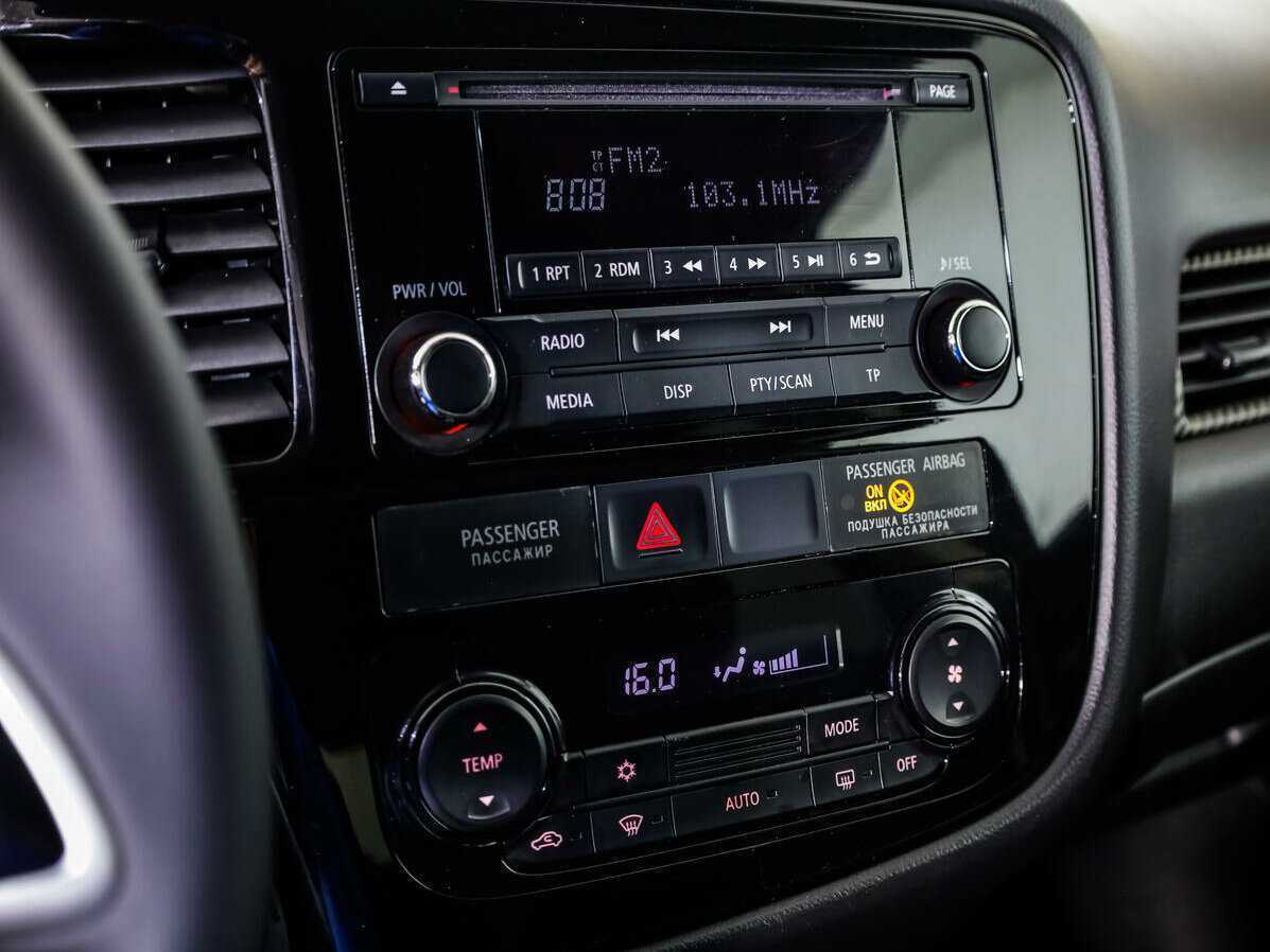 Купить Mitsubishi Outlander, 2015, 153 902 км, фото №12