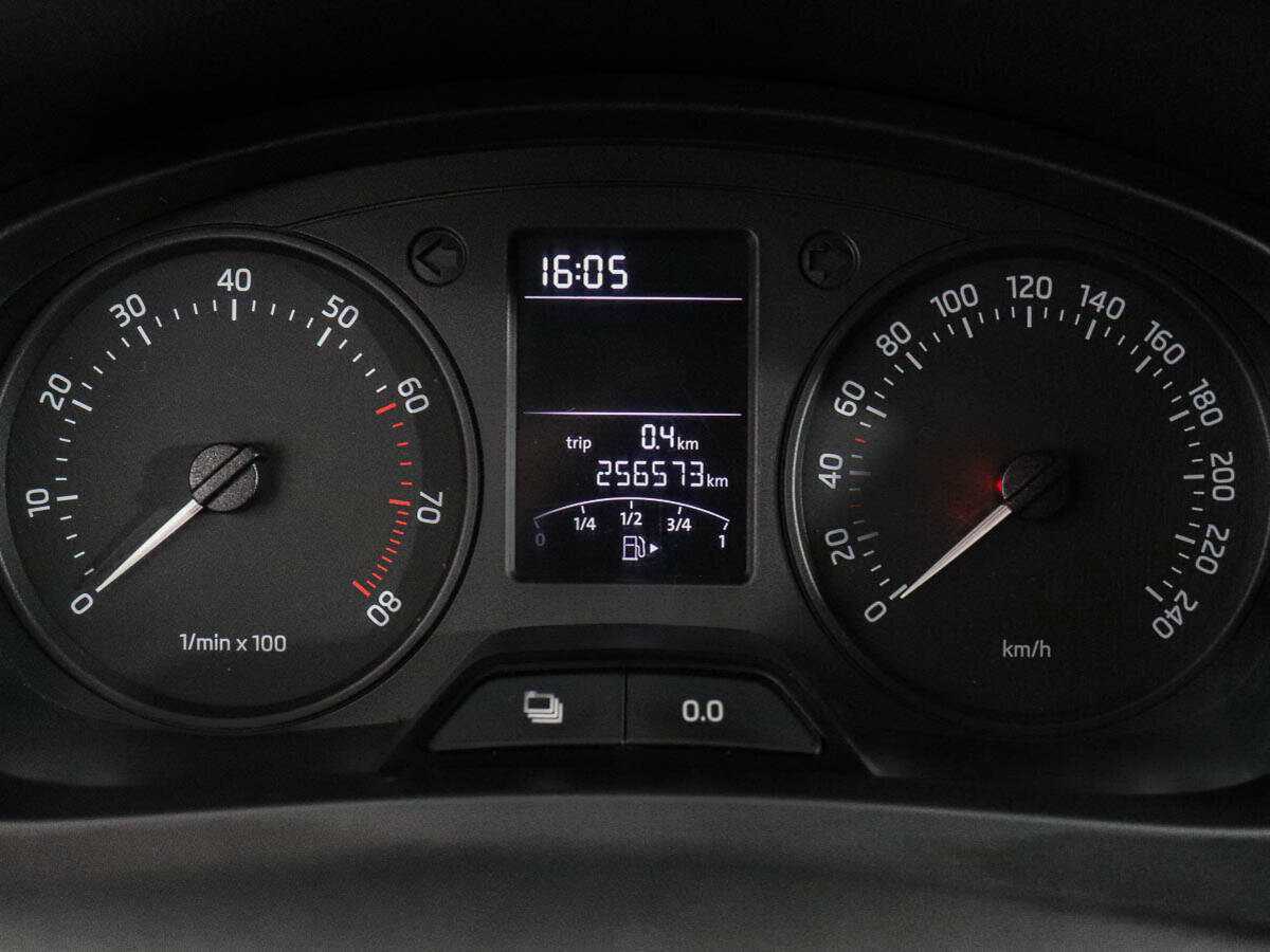 Купить Skoda Rapid, 2014, 256 000 км, фото №10