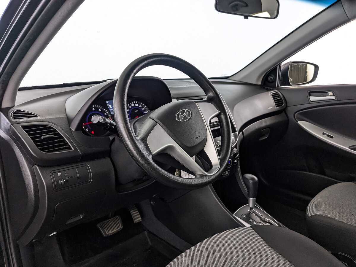 Купить Hyundai Solaris, 2013, 140 747 км, фото №11