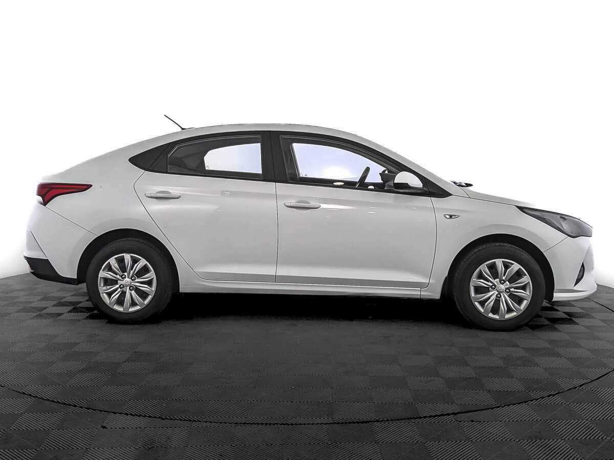 Купить Hyundai Solaris, 2020, 55 053 км, фото №4