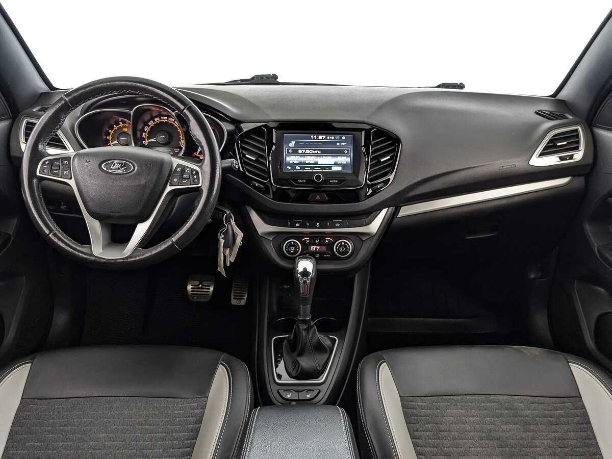 Купить Lada (ВАЗ) Vesta, 2019, 141 946 км, фото №10