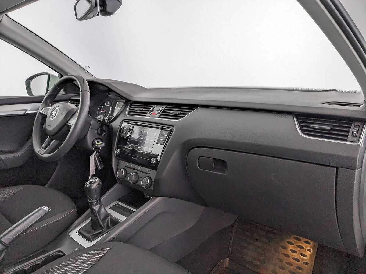 Купить Skoda Octavia, 2017, 186 751 км, фото №9