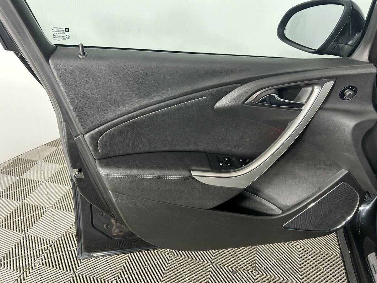 Купить Opel Astra, 2012, 176 107 км, фото №8