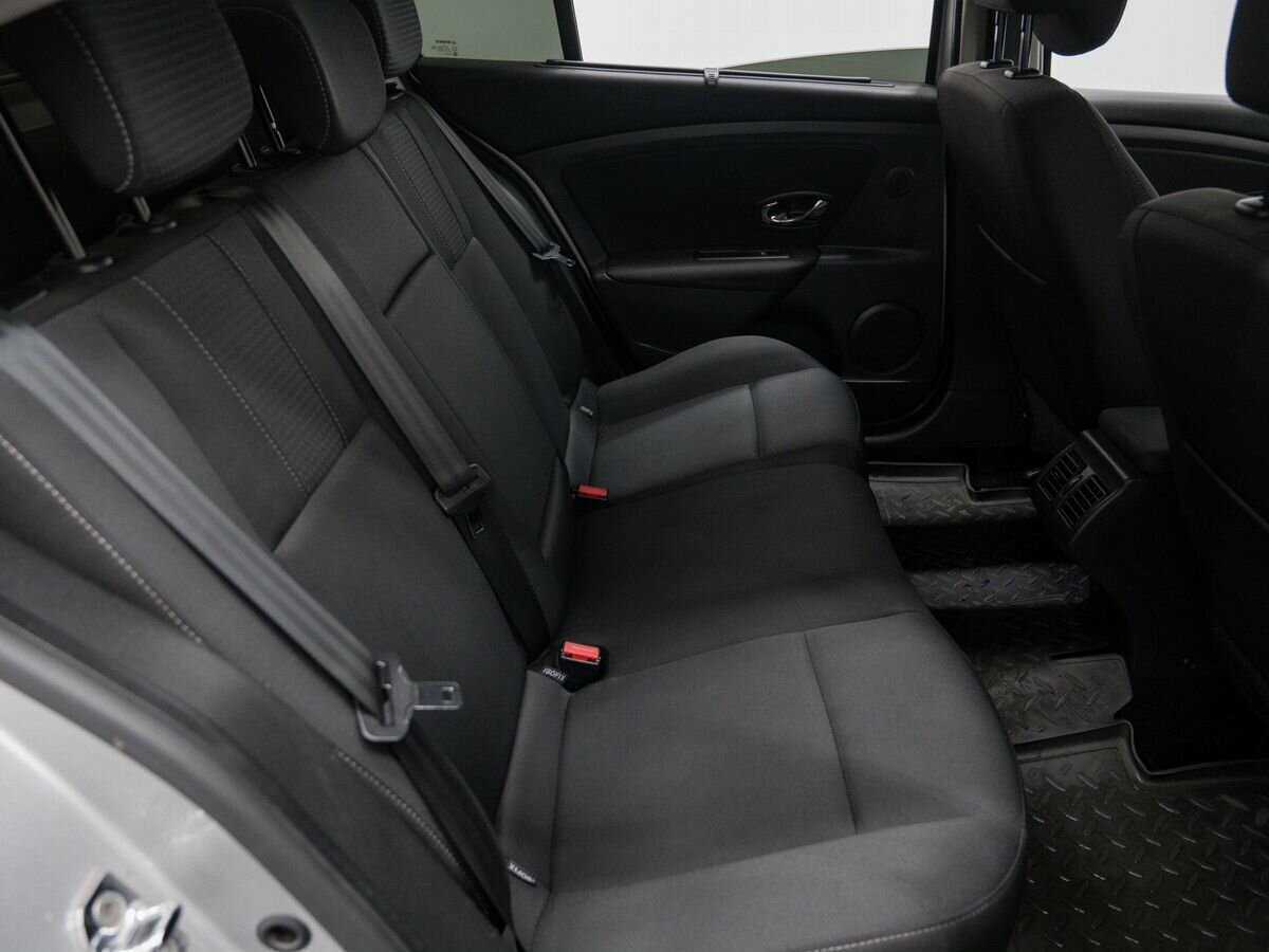 Купить Renault Fluence, 2013, 174 380 км, фото №9