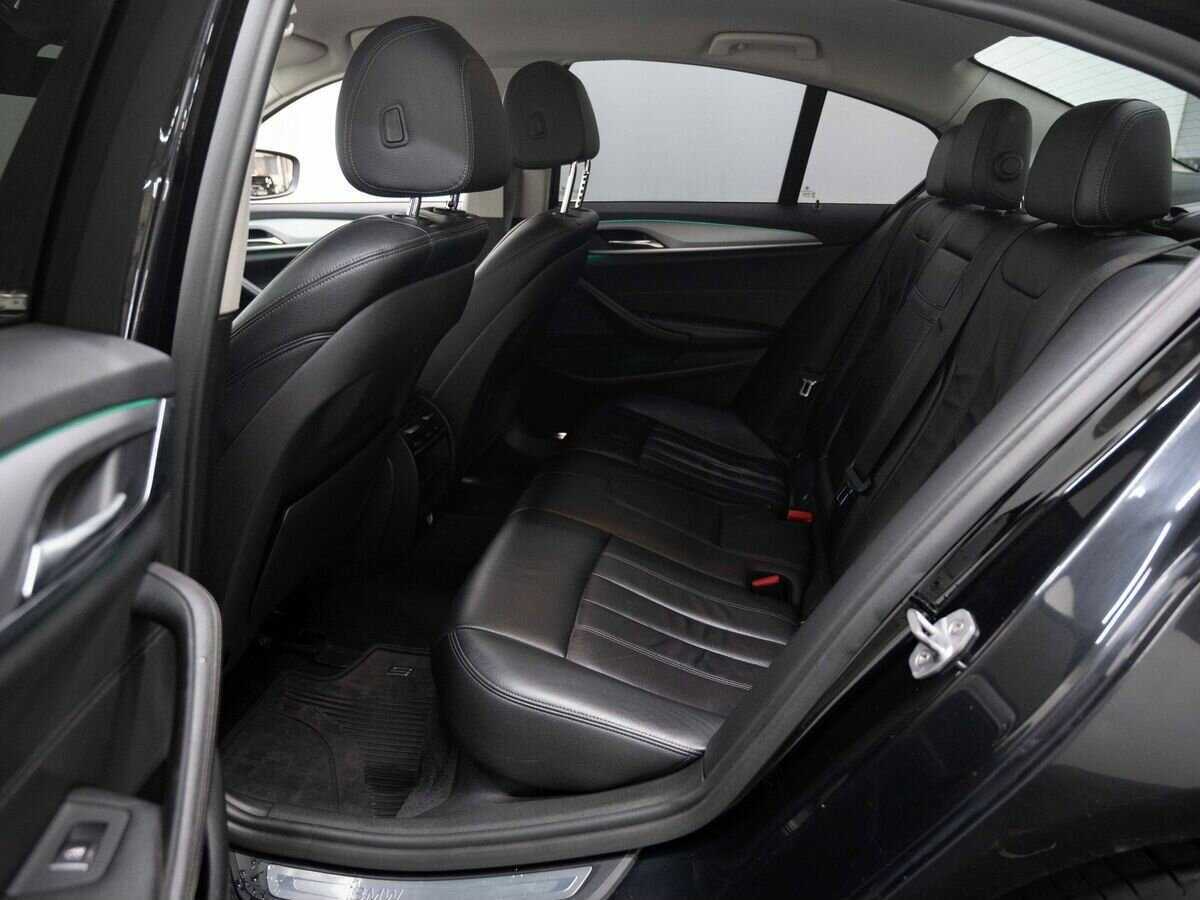 Купить BMW 5 серии 520d, 2018, 155 280 км, фото №9