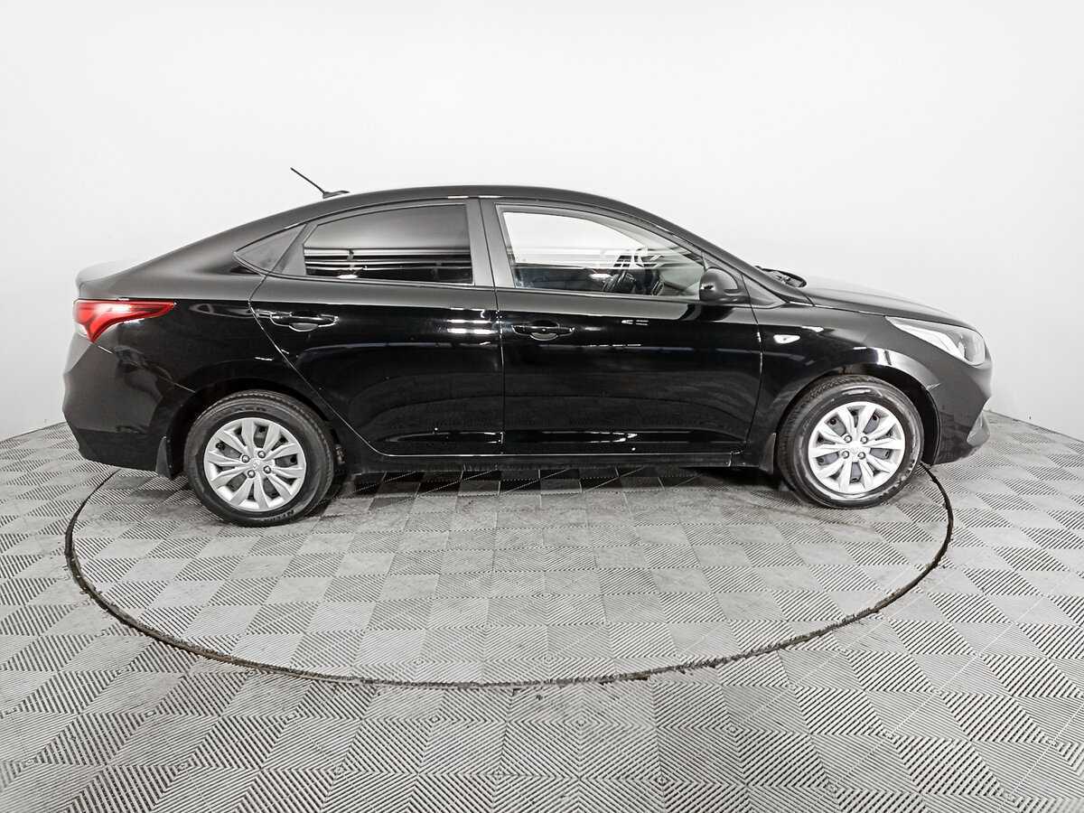 Купить Hyundai Solaris, 2017, 171 004 км, фото №4