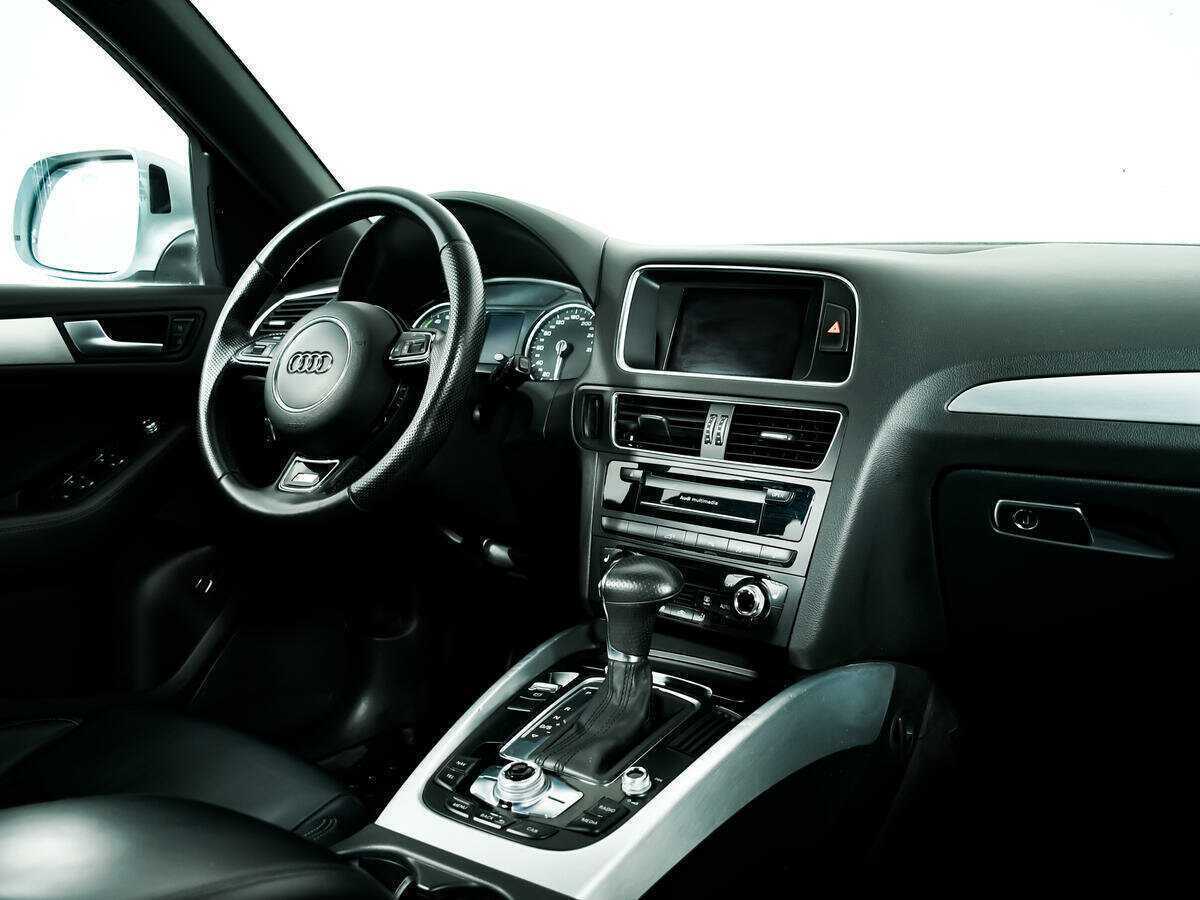Купить Audi Q5, 2012, 210 385 км, фото №9