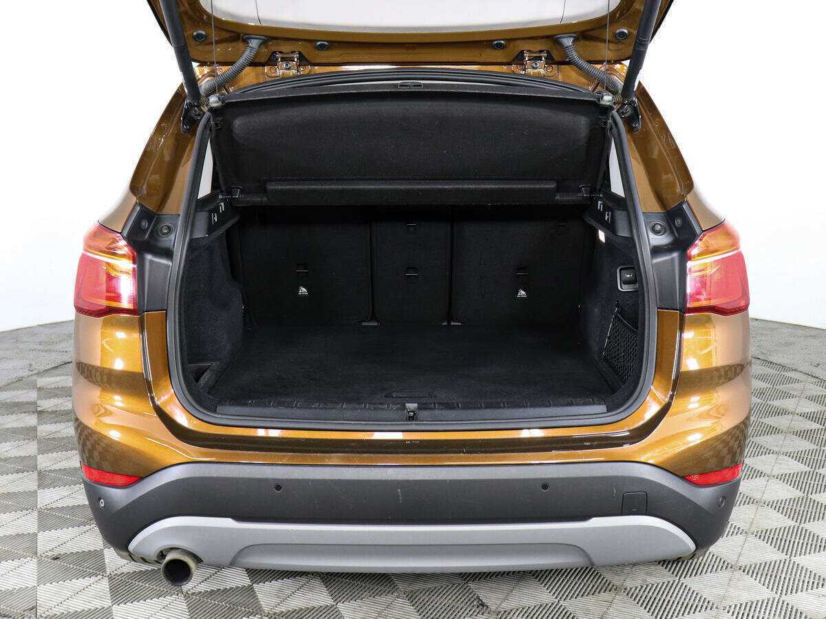 Купить BMW X1 18d xDrive, 2016, 140 205 км, фото №9