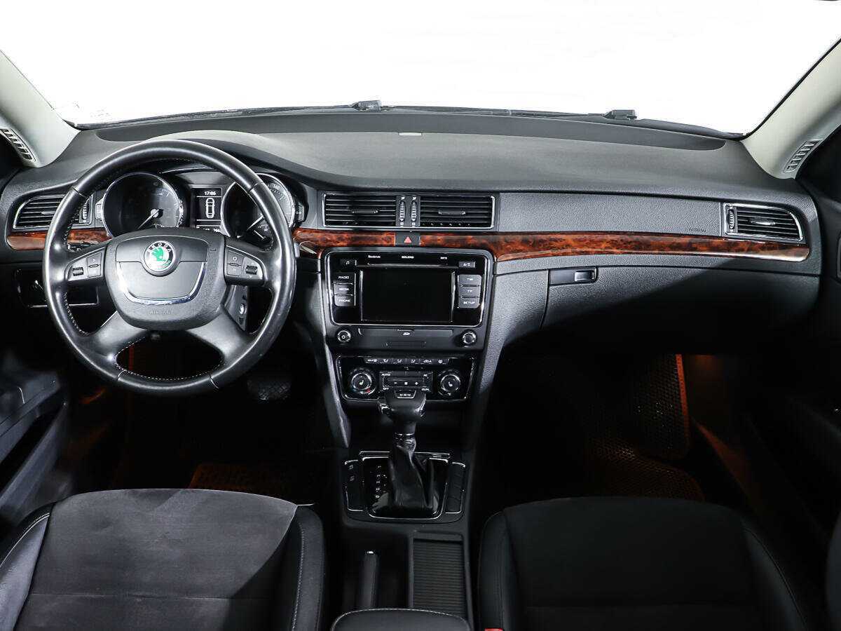 Купить Skoda Superb, 2012, 245 296 км, фото №14