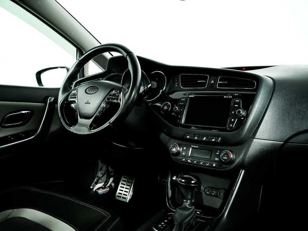 Купить Kia Ceed, 2012, 223 254 км, фото №9