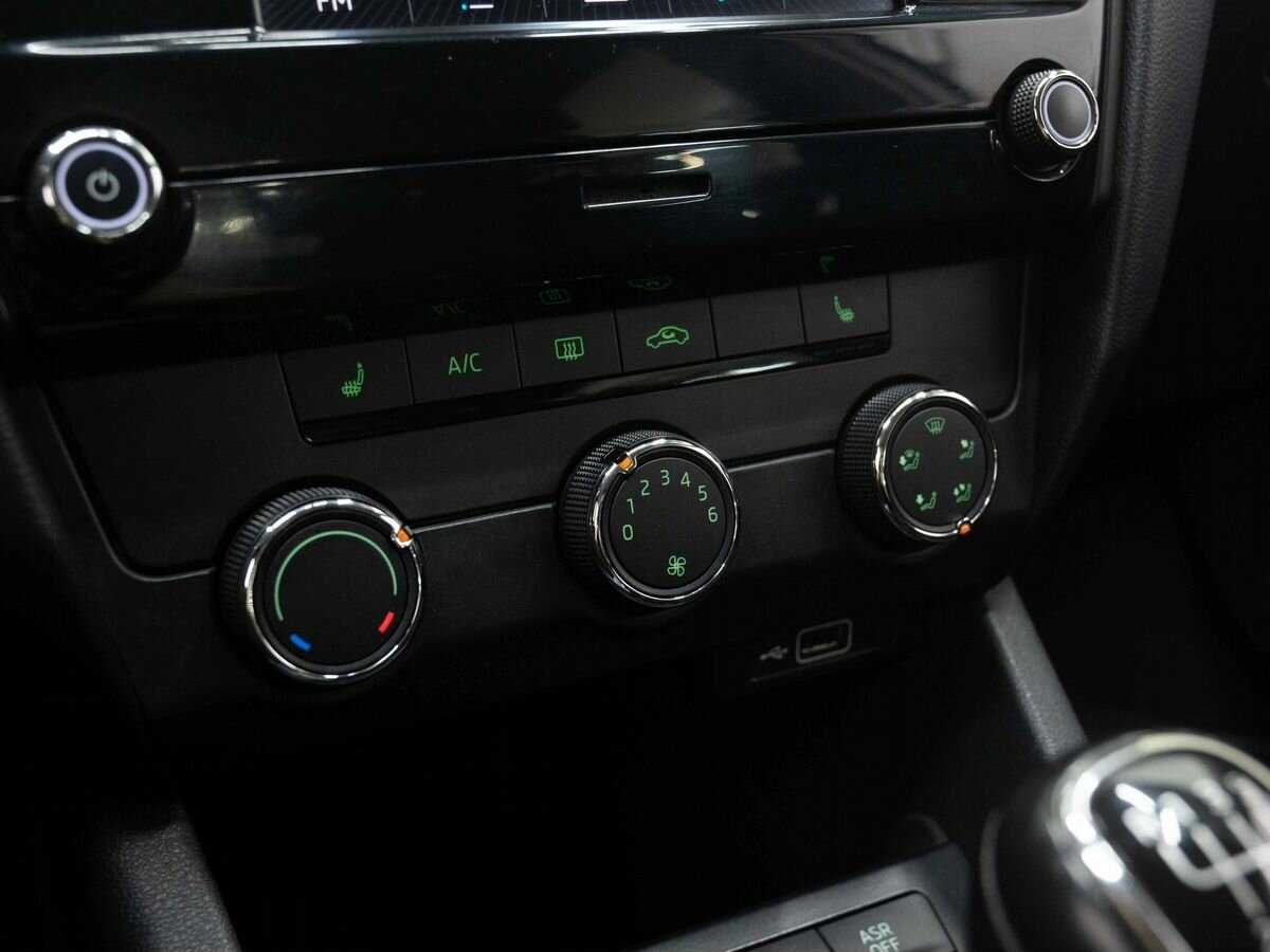 Купить Skoda Octavia, 2019, 181 000 км, фото №19