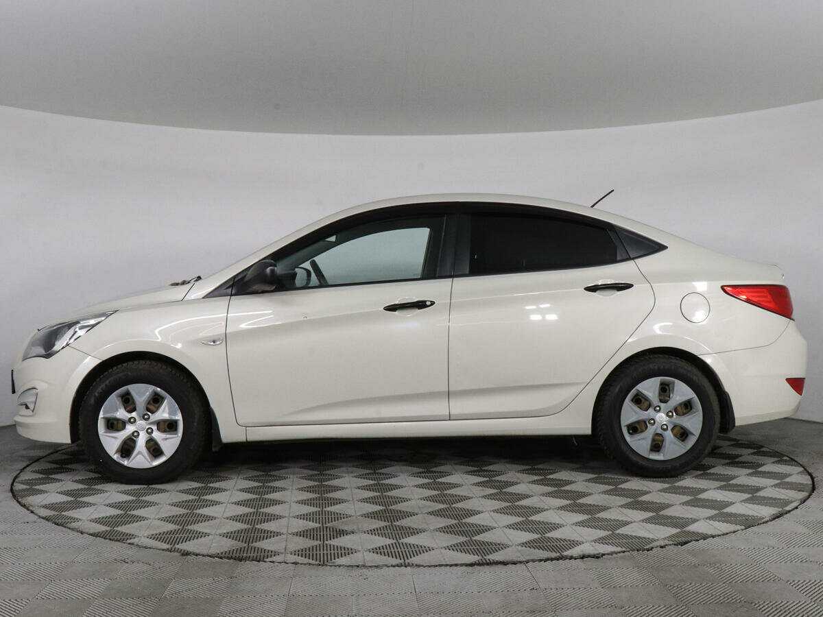 Купить Hyundai Solaris, 2015, 125 988 км, фото №8