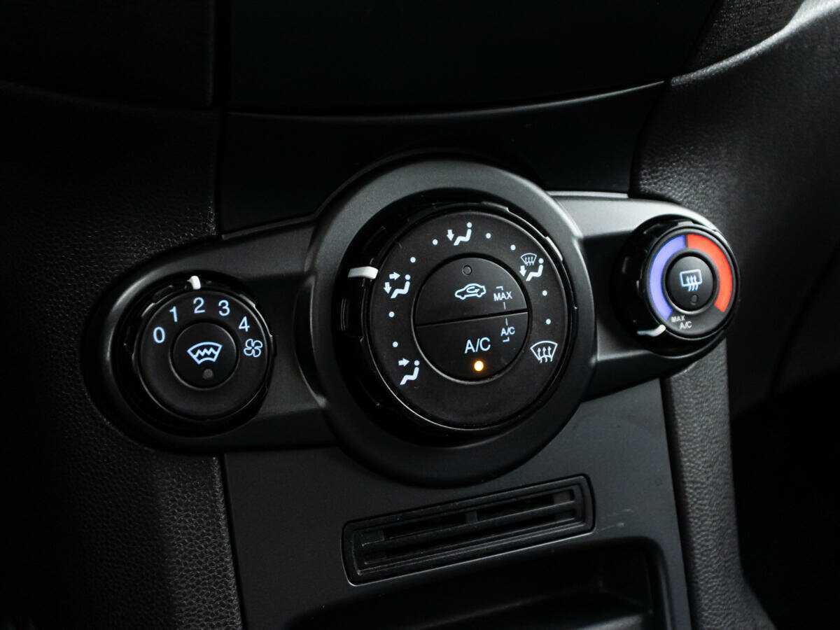 Купить Ford Fiesta, 2016, 90 699 км, фото №16