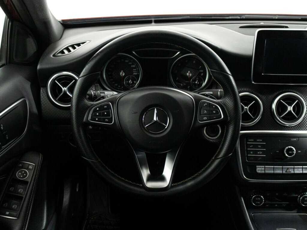 Купить Mercedes-Benz A-Класс 180, 2016, 105 560 км, фото №16