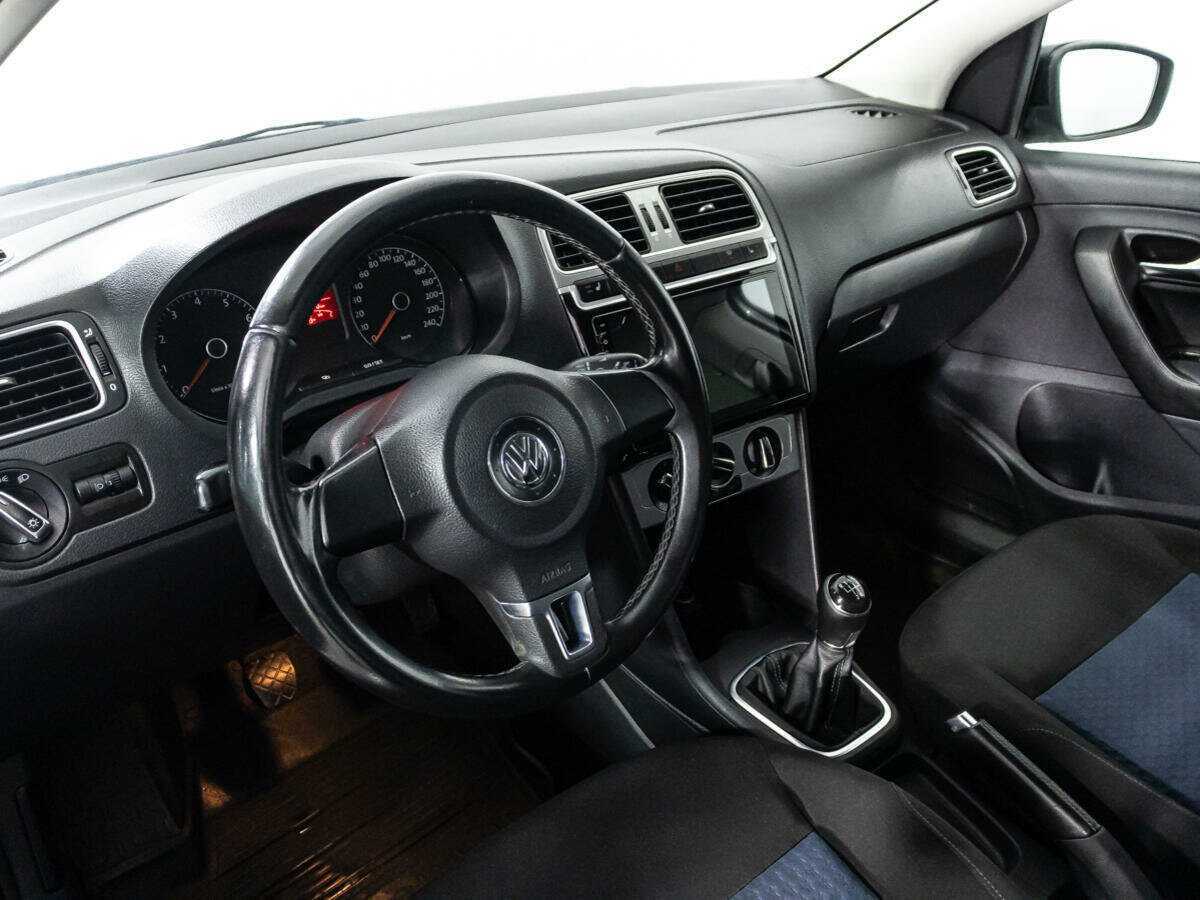Купить Volkswagen Polo, 2013, 220 957 км, фото №11