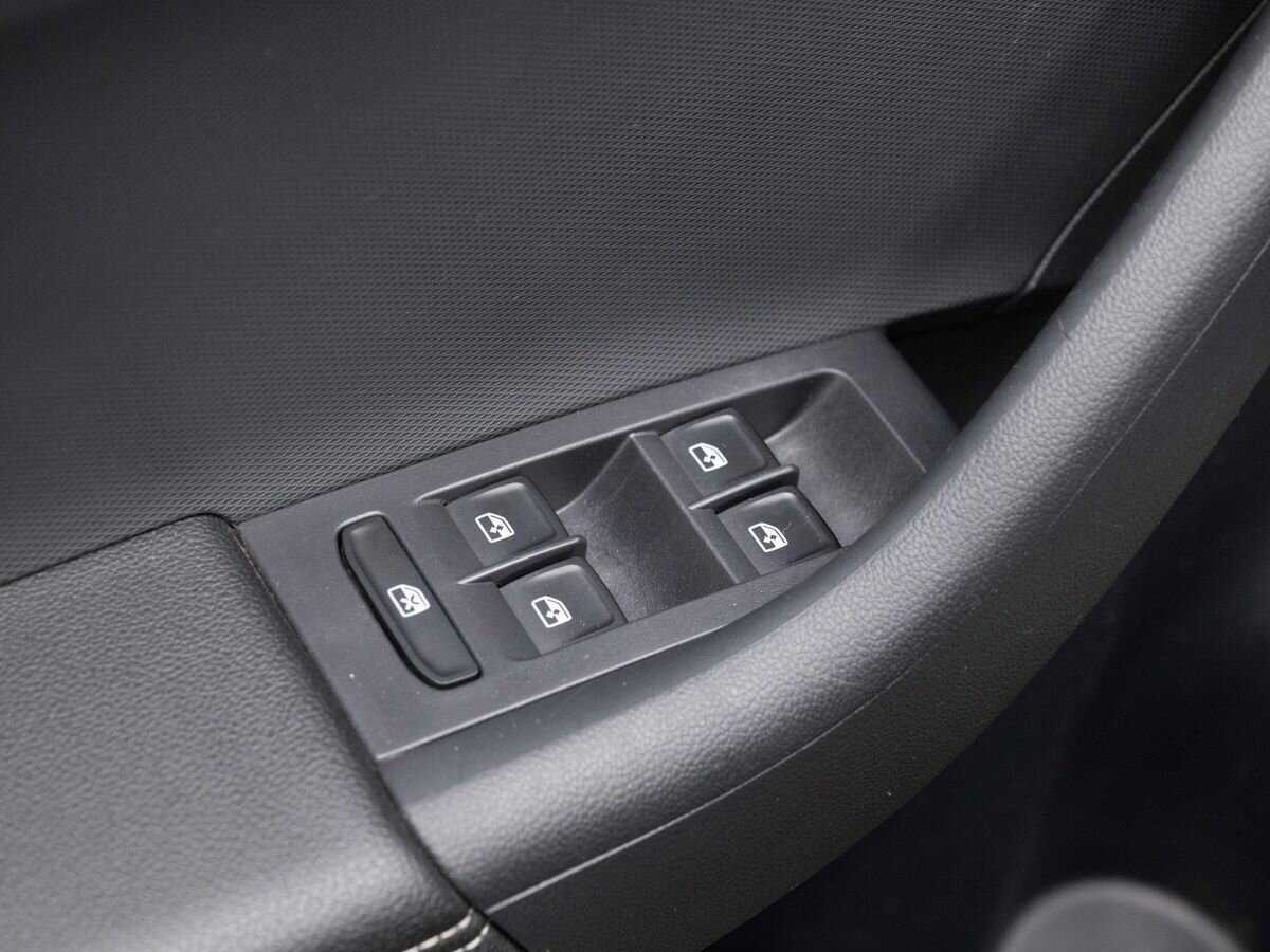 Купить Skoda Rapid, 2018, 98 000 км, фото №19