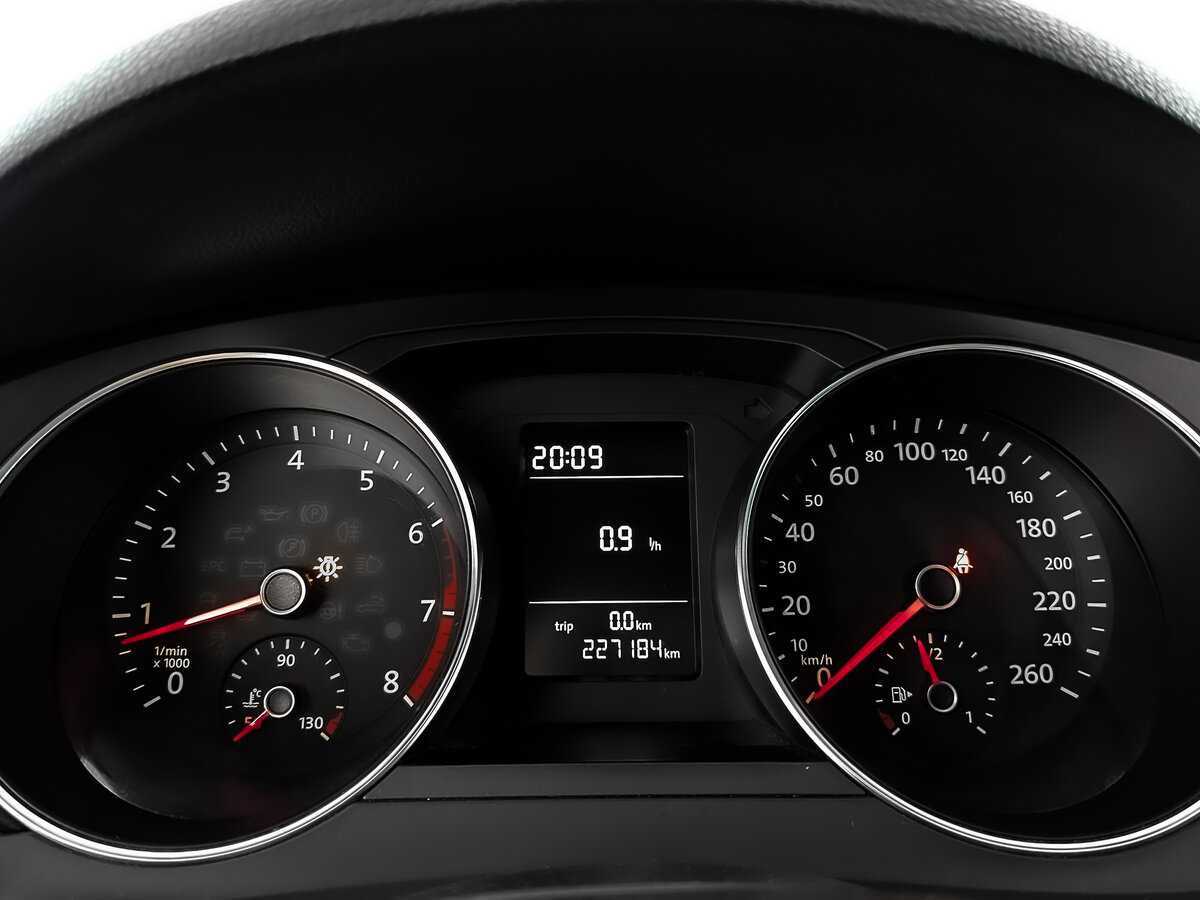 Купить Volkswagen Jetta, 2016, 227 183 км, фото №16