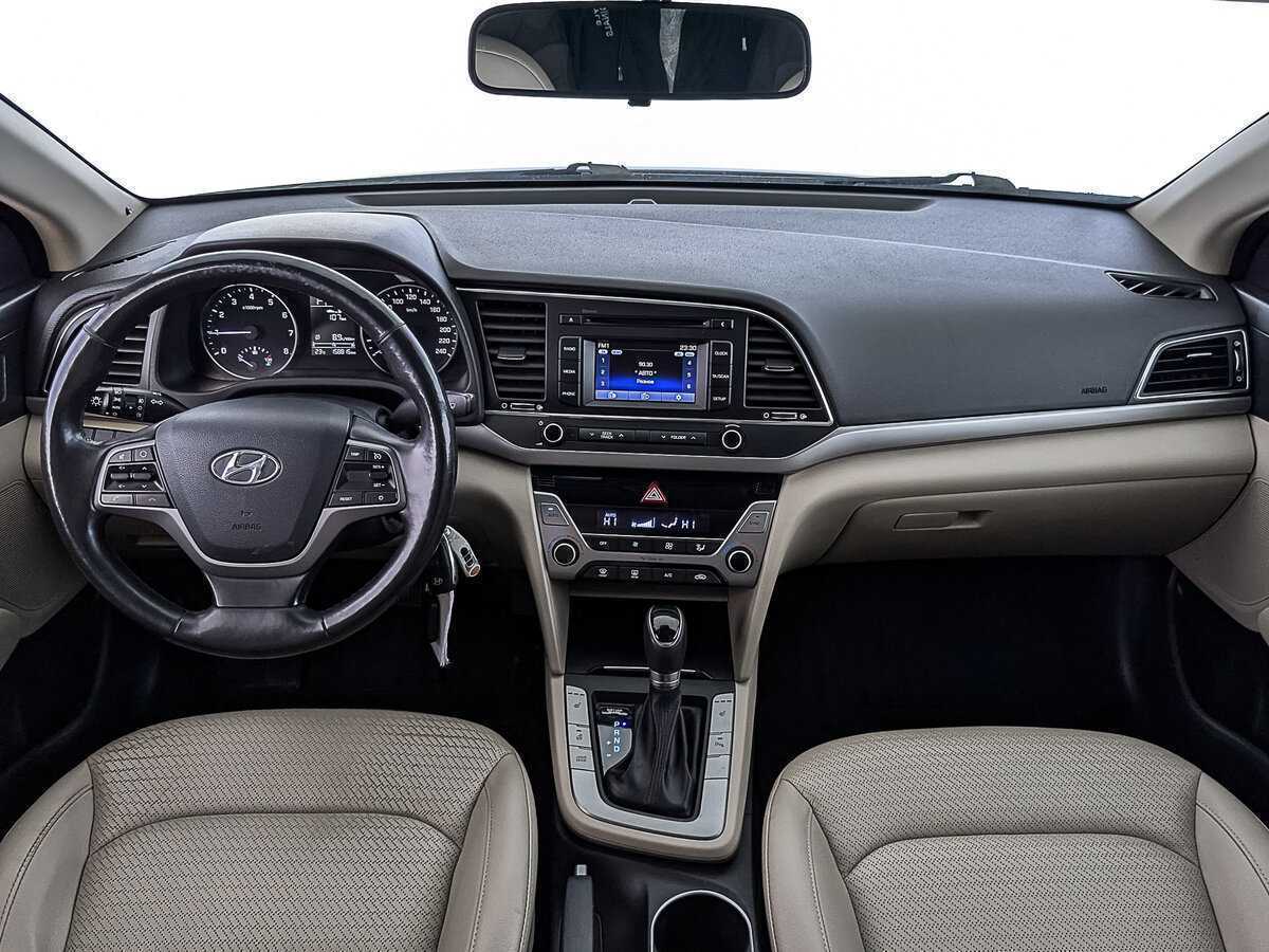 Купить Hyundai Elantra, 2017, 158 812 км, фото №14