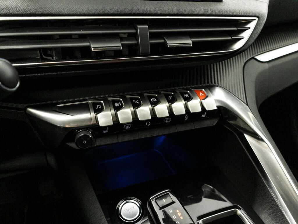 Купить Peugeot 3008, 2017, 187 023 км, фото №17