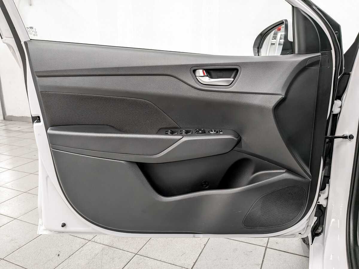 Купить Hyundai Solaris, 2021, 22 226 км, фото №17