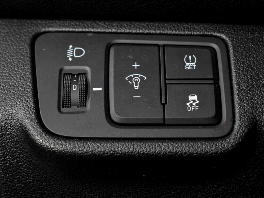 Купить Hyundai Solaris, 2017, 66 444 км, фото №10