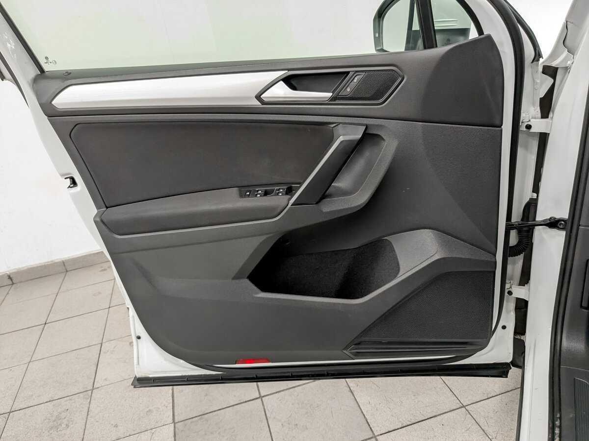 Купить Volkswagen Tiguan, 2021, 163 952 км, фото №16