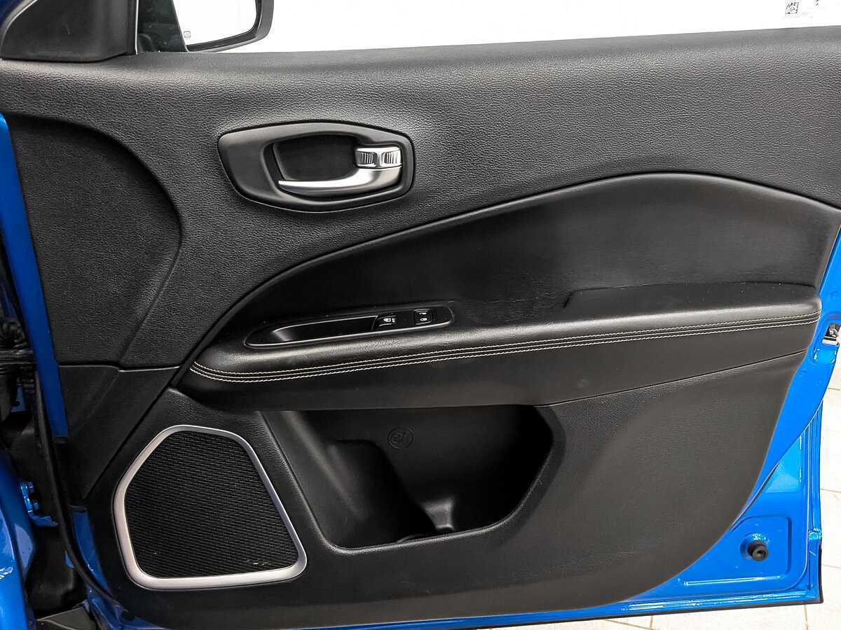 Купить Jeep Compass, 2018, 93 000 км, фото №23