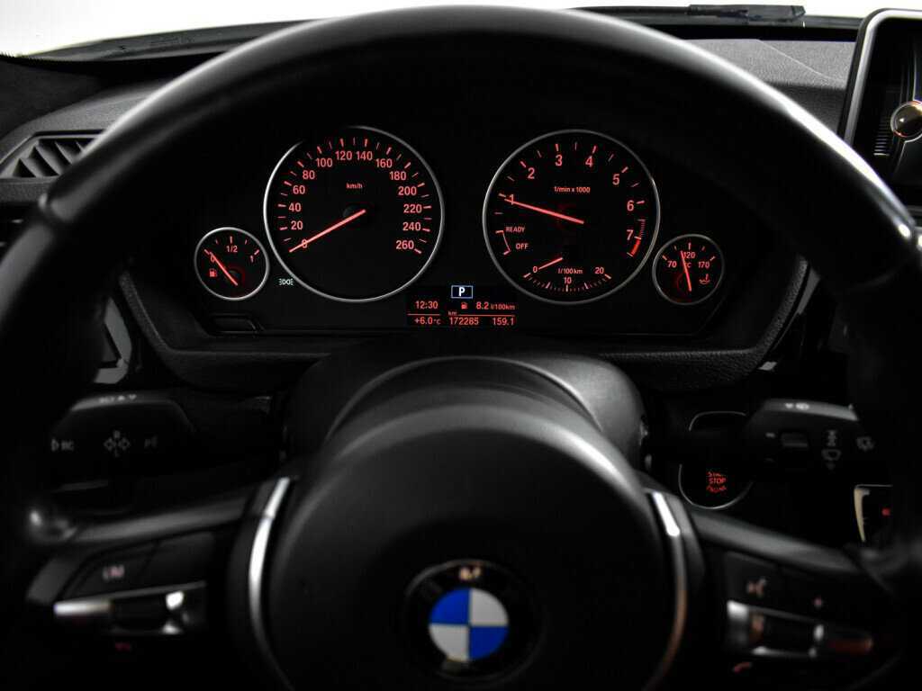 Купить BMW 3 серии 318i, 2017, 177 000 км, фото №22