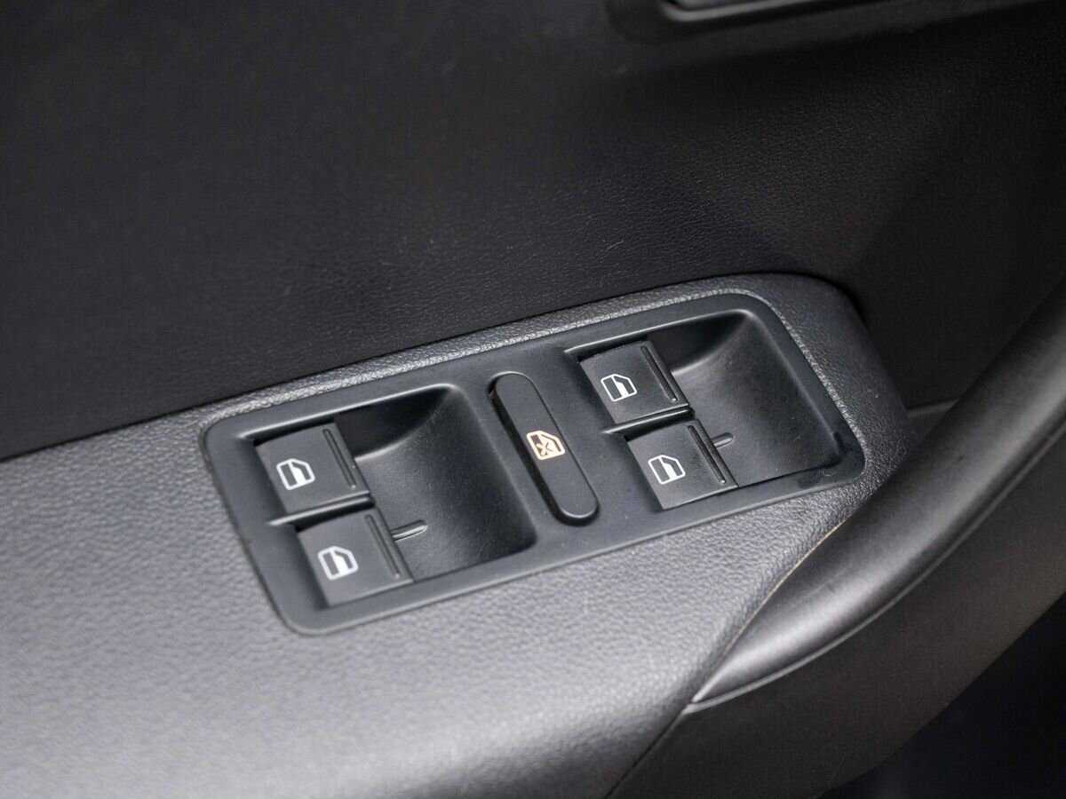 Купить Volkswagen Polo, 2016, 149 000 км, фото №17