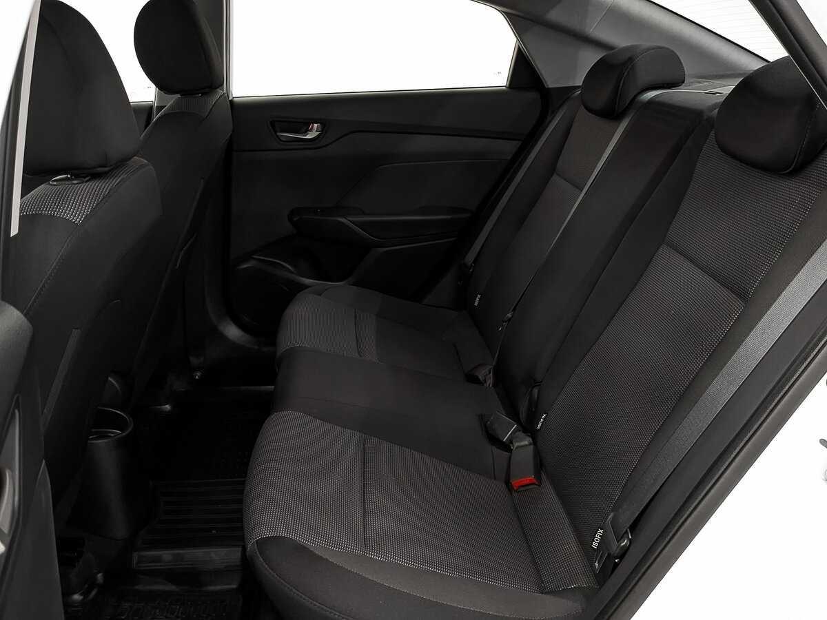 Купить Hyundai Solaris, 2017, 86 342 км, фото №12