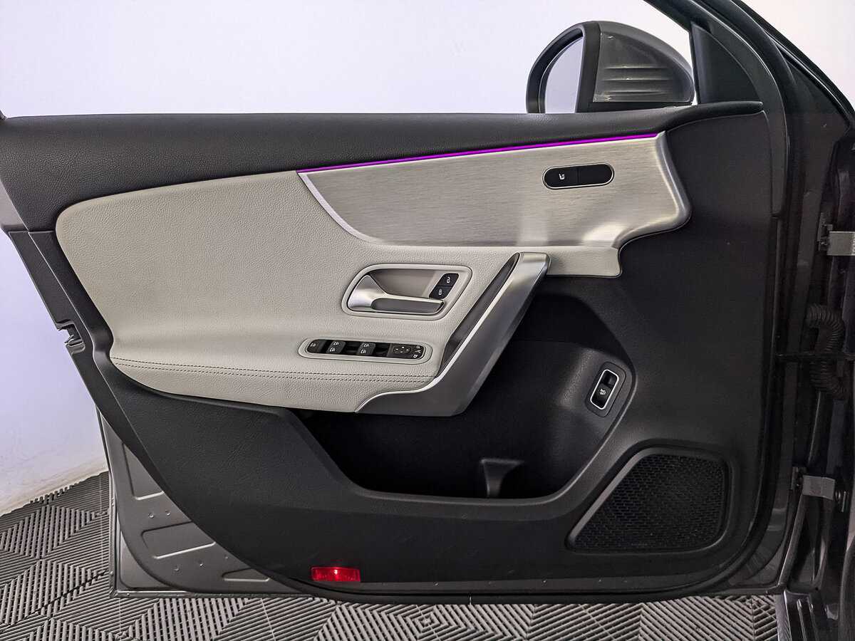 Купить Mercedes-Benz A-Класс 200, 2019, 76 134 км, фото №19