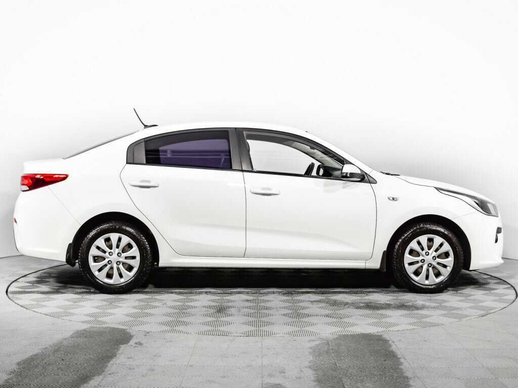 Купить Kia Rio, 2018, 110 000 км, фото №4