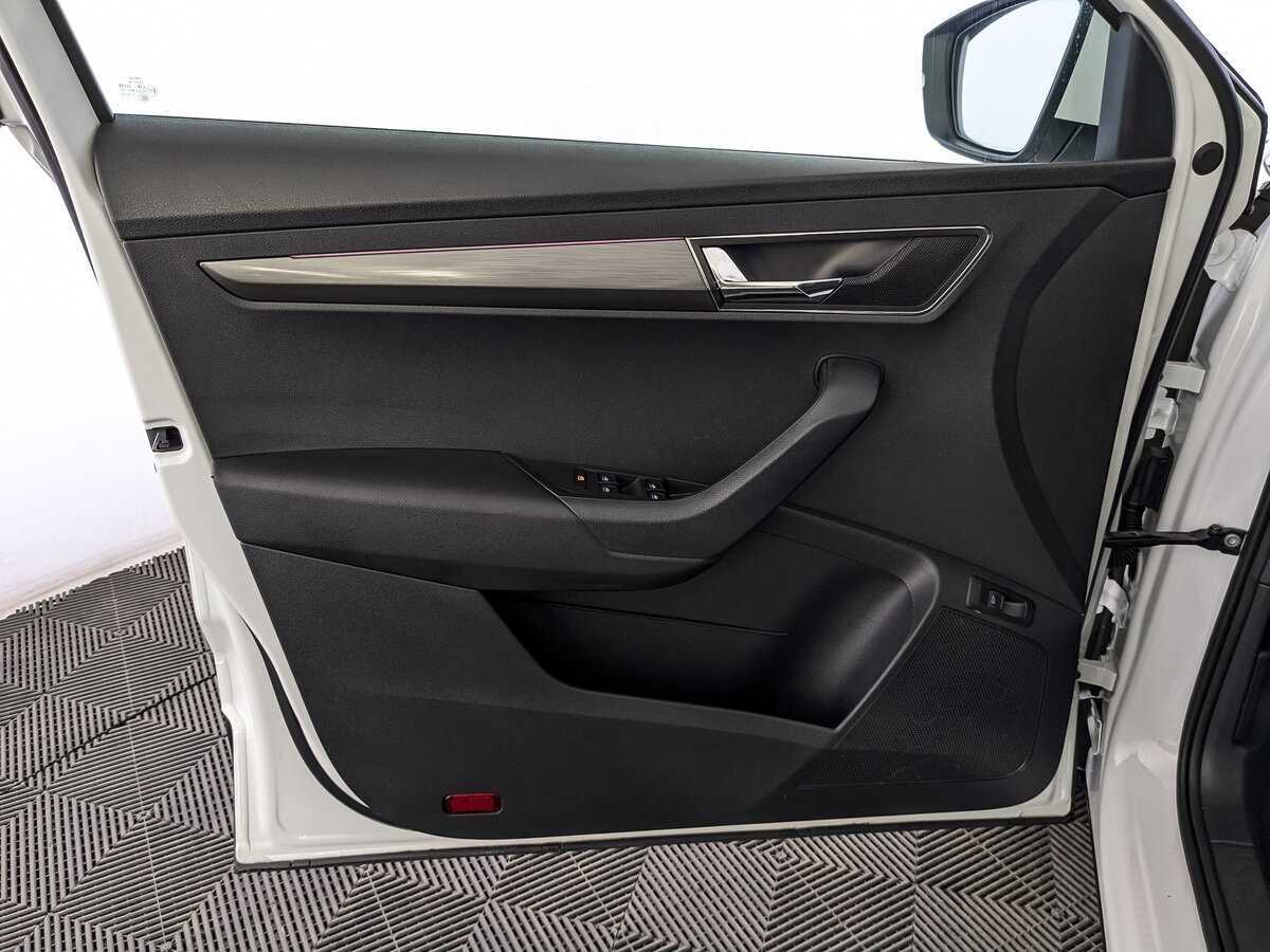 Купить Skoda Karoq, 2020, 86 205 км, фото №17