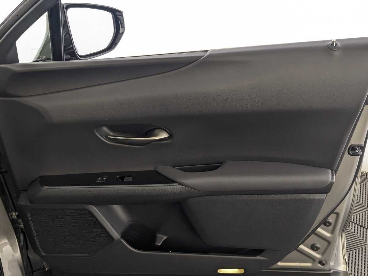 Купить Lexus UX 200, 2020, 49 869 км, фото №24