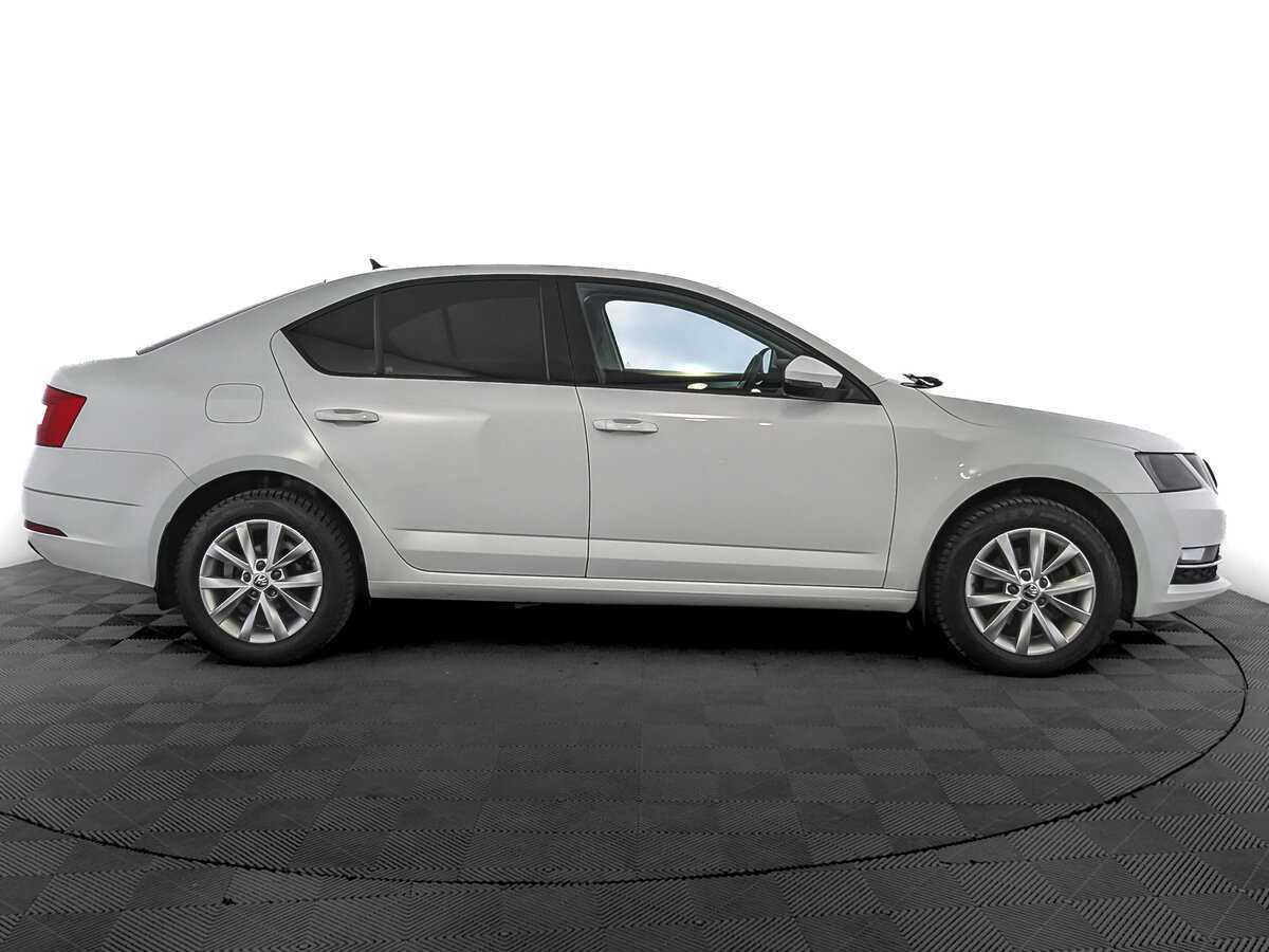 Купить Skoda Octavia, 2019, 115 441 км, фото №4