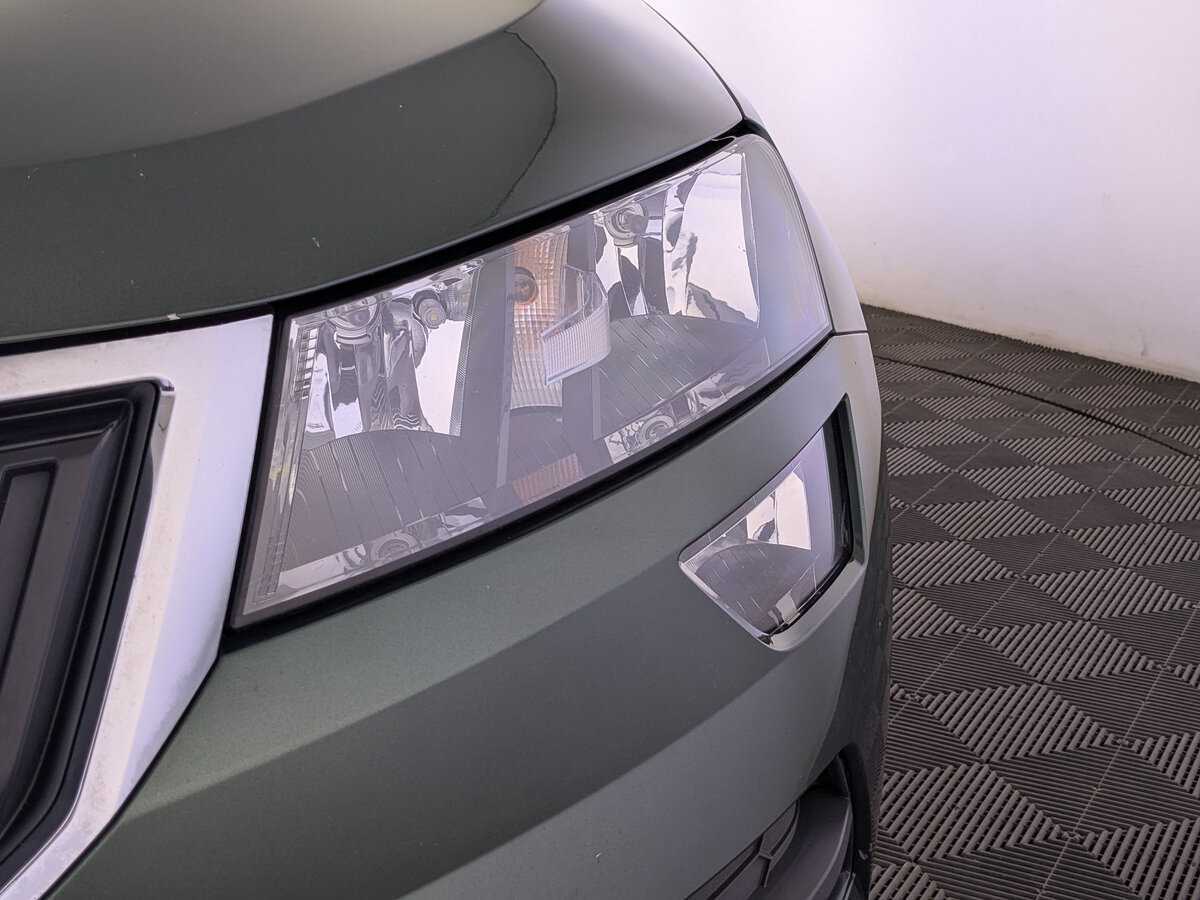 Купить Skoda Karoq, 2021, 86 574 км, фото №17