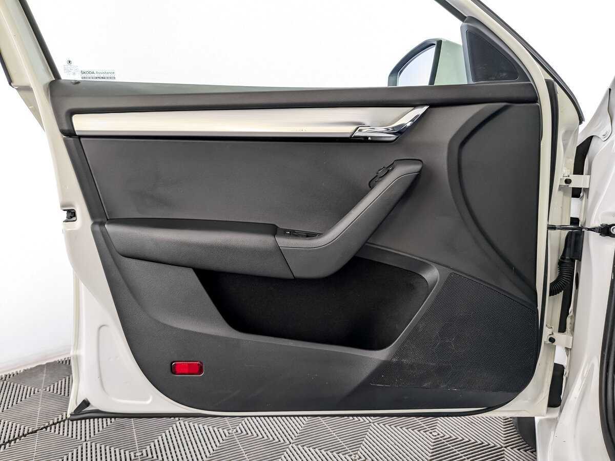 Купить Skoda Octavia, 2019, 146 821 км, фото №17