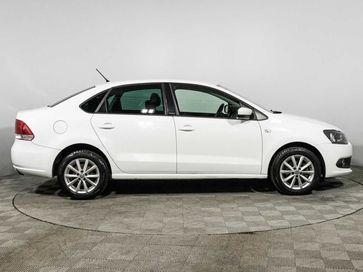 Купить Volkswagen Polo, 2015, 113 952 км, фото №4