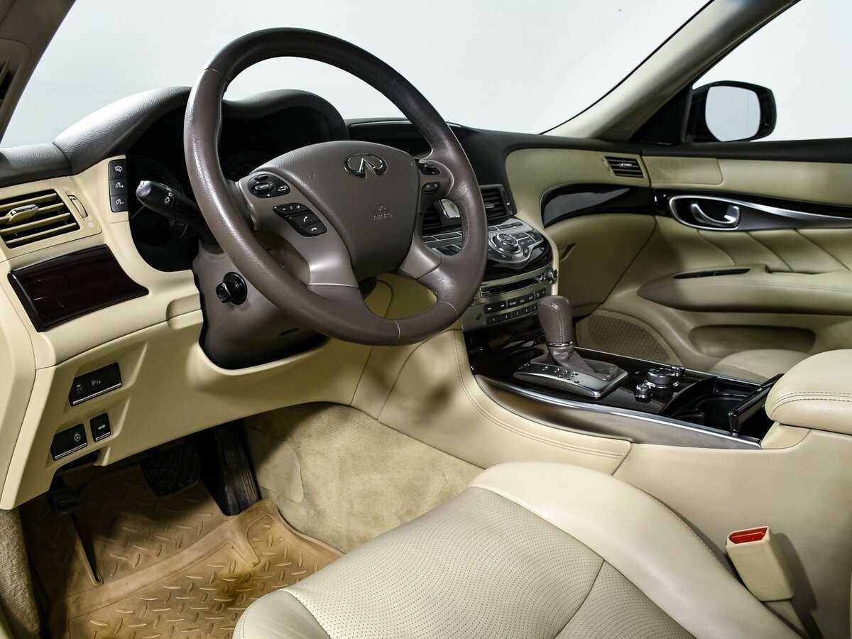 Купить Infiniti Q70, 2016, 101 270 км, фото №11