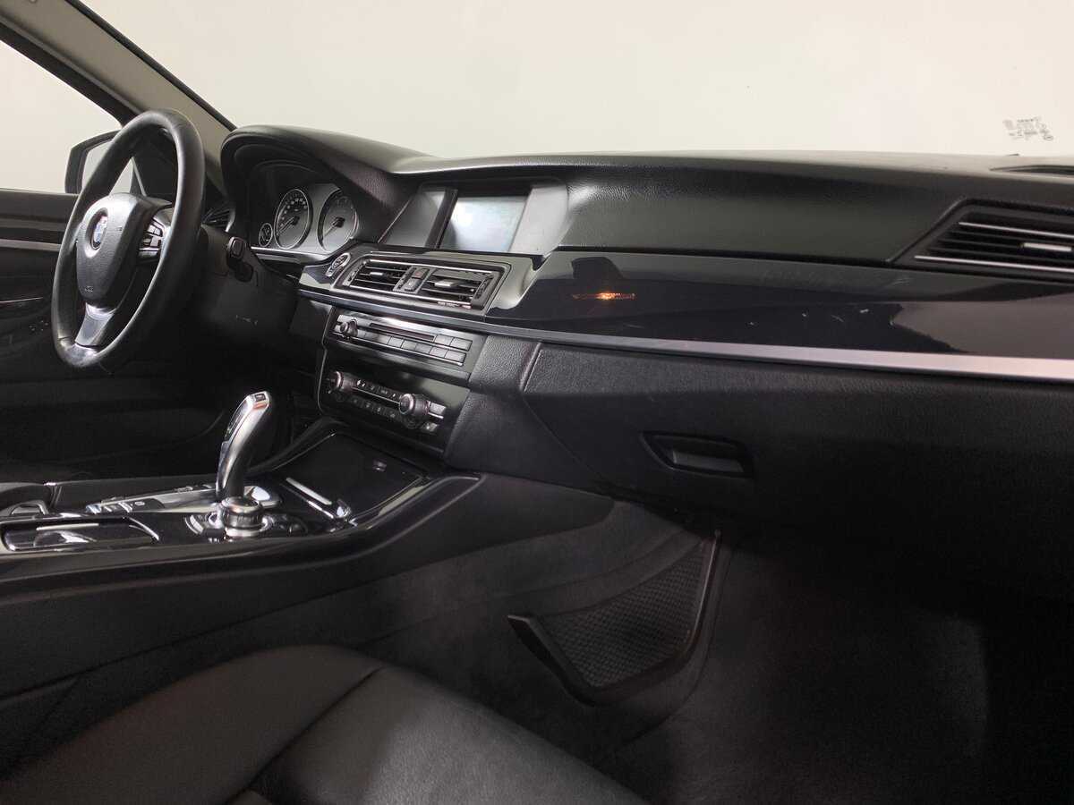 Купить BMW 5 серии 528i, 2012, 280 700 км, фото №14