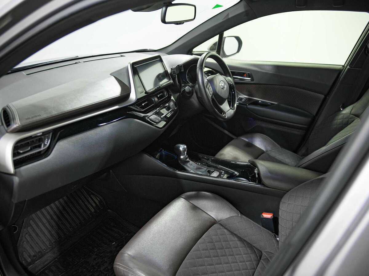 Купить Toyota C-HR, 2017, 101 922 км, фото №13