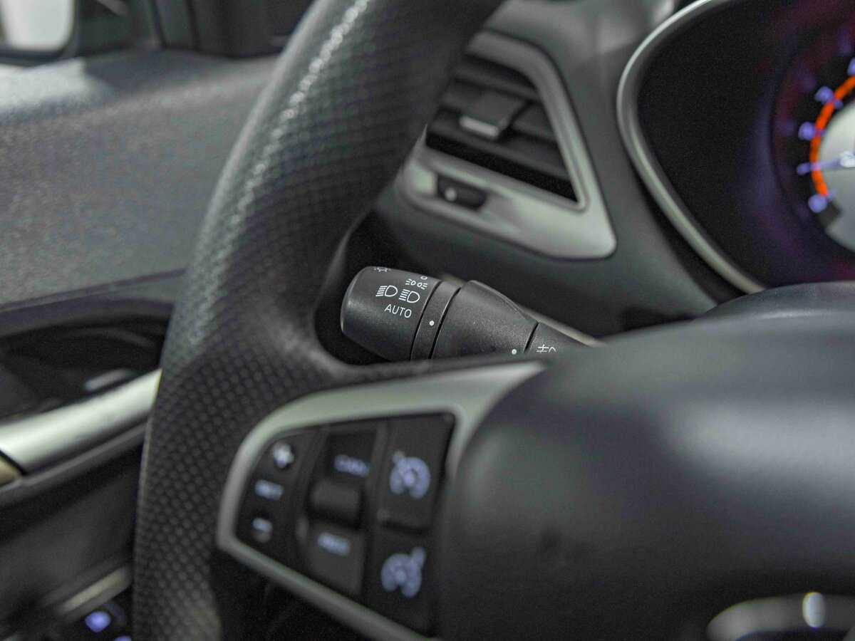 Купить Lada (ВАЗ) Vesta, 2019, 129 000 км, фото №8