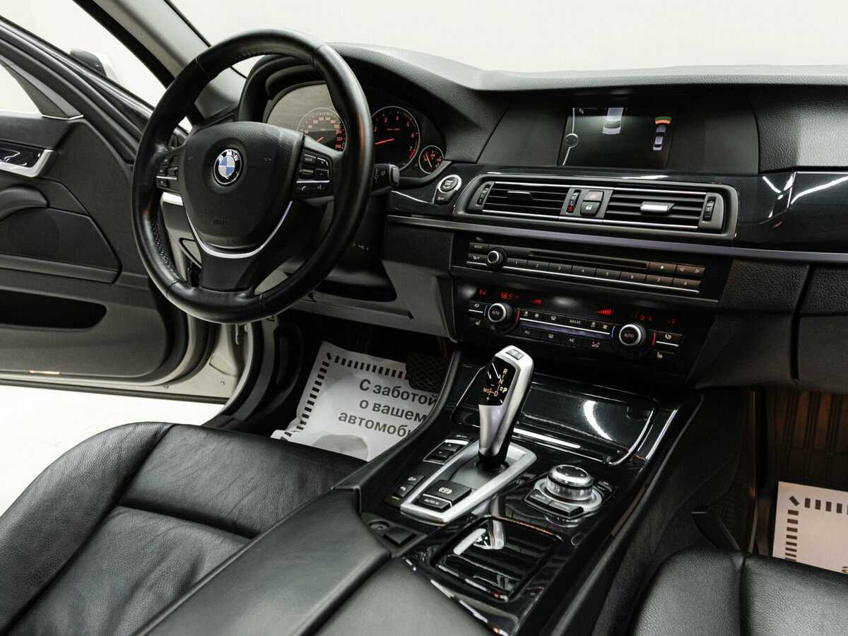 Купить BMW 5 серии 528i, 2012, 158 000 км, фото №9