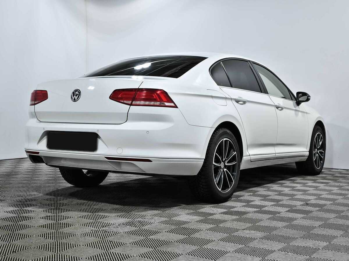 Купить Volkswagen Passat, 2015, 183 172 км, фото №4