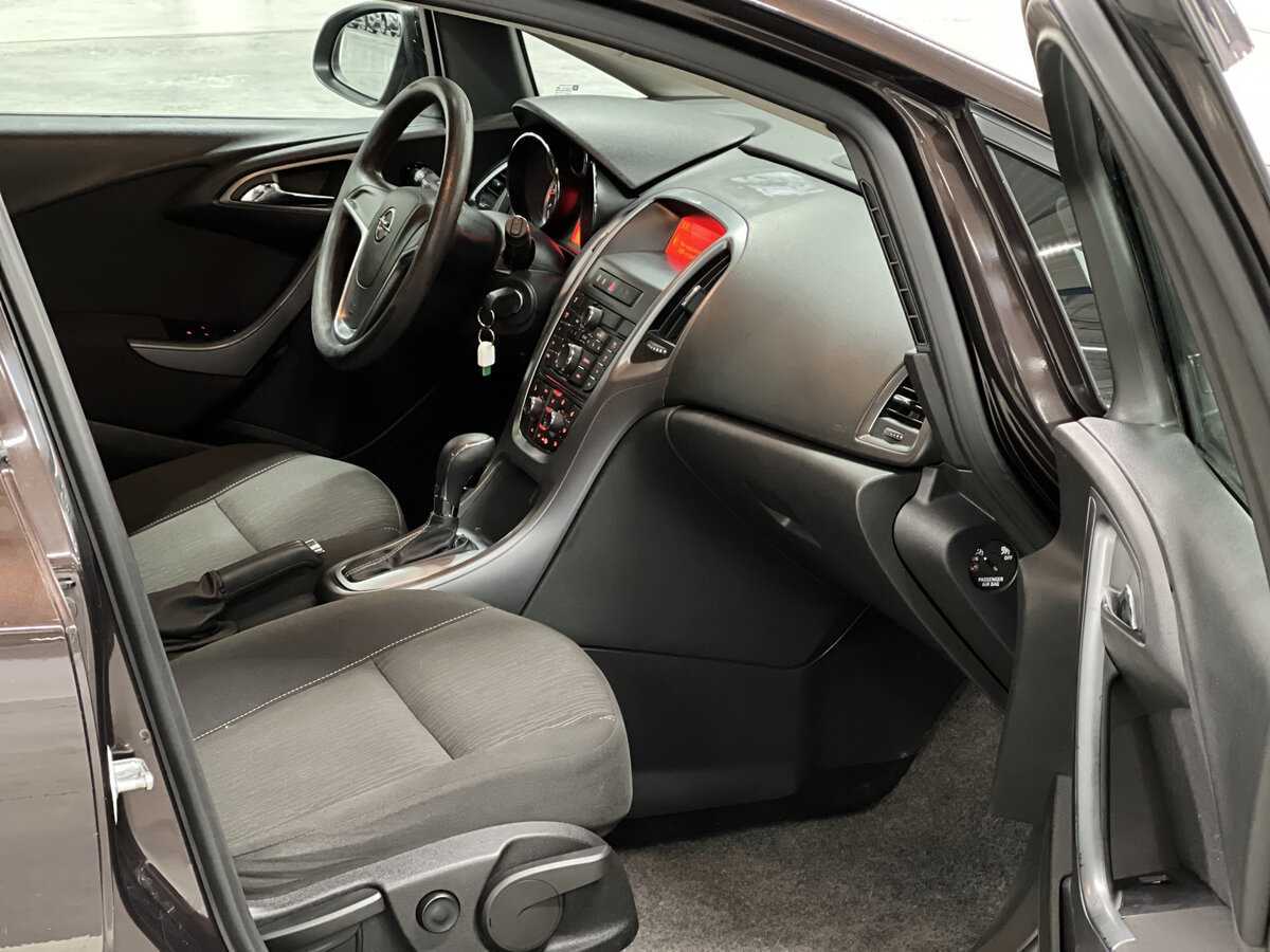 Купить Opel Astra, 2013, 137 218 км, фото №11