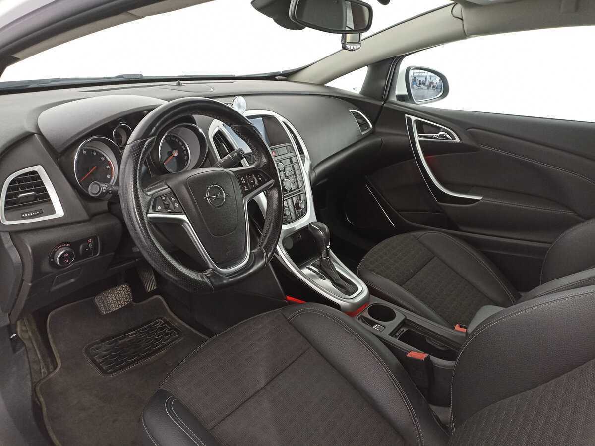 Купить Opel Astra GTC, 2013, 116 229 км, фото №15