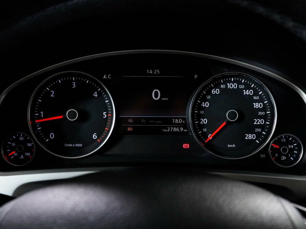 Купить Volkswagen Touareg, 2015, 116 482 км, фото №11