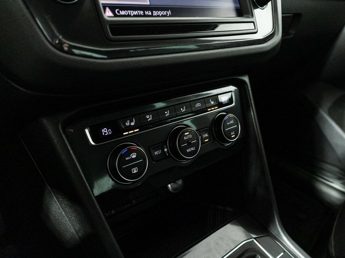Купить Volkswagen Tiguan, 2017, 140 800 км, фото №18