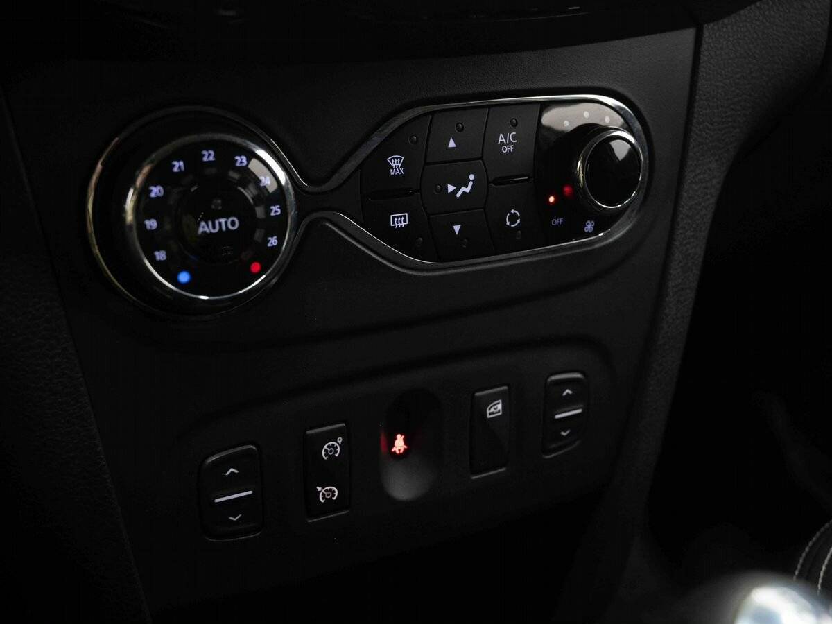 Купить Renault Sandero, 2016, 210 994 км, фото №21