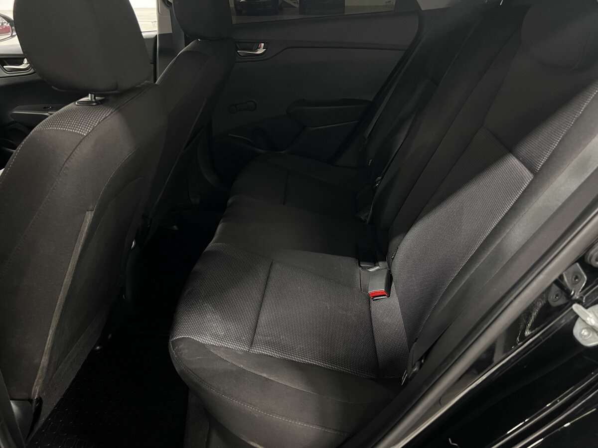 Купить Hyundai Solaris, 2017, 88 195 км, фото №12